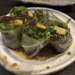 魚酔 - マグロとアボガドの生春巻き