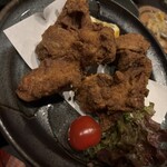 魚酔 - 伊勢赤どりの唐揚げ