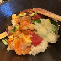 大山鶏と鮮魚 居酒屋 まいか - 