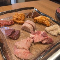 YAKINIKU BON'S - 