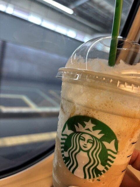 STARBUCKS Jei Aaru Tokai Shin Osaka Eki Shinkansen Rachinai Ten photo 4