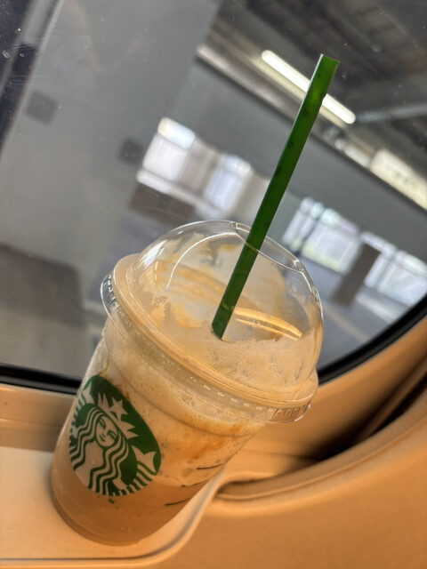 STARBUCKS Jei Aaru Tokai Shin Osaka Eki Shinkansen Rachinai Ten photo 3