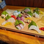 ふかたべ - 刺身盛り合わせ  下駄が丹後半島を模している