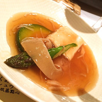 南国酒家 原宿本店 - 【2014年9月28日】たたみ湯葉とミニふかひれの姿蒸し」(^^)