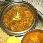 サッチェズカリー - 