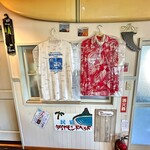 喫茶 ダイヤモンドヘッド - ♦︎勝さんの着てた派手なアロハシャツもある