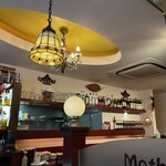 マザーインディア - 店内　外観のイメージとは違って落ち着いた雰囲気