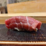 鮨処 凜 - 本鮪中トロ♩