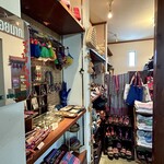 カフェモン - お姉さんが毎年チェンマイに行って仕入れてくる雑貨やアパレルも売っています♪カワユス♡