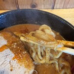 担々麺 胡麻 - 麺リフト