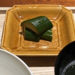 虎白 - 色彩感覚も養われます。珉平焼黄釉 私も集めています。