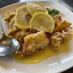 桂花 - 唐揚げレモンソースはソースがさっぱりで案外癖になるかも