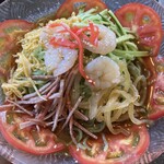 桂花 - 冷やし中華は見た目がびっくりでしたが普通に良く食べる味でした