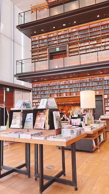 スターバックスコーヒー 蔦屋書店多賀城市図書館店（STARBUCKS COFFEE） - 多賀城（カフェ）の写真