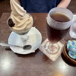 ミカドコーヒー - モカゼリー（980円）とコールドブリューコスタリカ（880円）