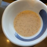 やよい軒 - ドレッシングらしき器