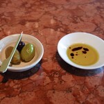 ザ ピッツァバー ON 38TH - オリーブ