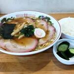 手打ち白河ラーメン さくら - 料理写真:チャーシューメン＆ごはん