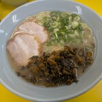 味心 - 塩とんこつたかなラーメン　810円