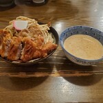 極濃湯麺 フタツメ - 相変わらずのボリュームです。