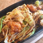 七乃花 - 和牛ホルモン炒め(辛みそ)