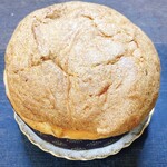 パン工房 ブランジェリーケン - せとかクリーム・マンゴークリーム・クリームチーズ・オレンジピール・ザマンドブリオッシュ(590円)