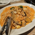 Fresh Seafood Bistro SARU - 
