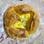 フランスベ－カリー - たまごデニッシュ