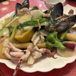 中華料理 龍鳳酒家 - 海鮮三品炒め