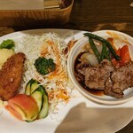 オリアン - 鯵フライと牛の焼肉
