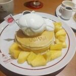 パンケーキママカフェ VoiVoi - VoiVoiパンケーキにパイナップルトッピング追加