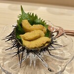 すしのいずみ - 北海道松前のキタムラサキウニ