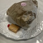 3000日かけて完成した極上ハンバーガー Field - 味変ソース付き