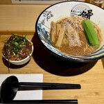 本まぐろそば 䱻 - 