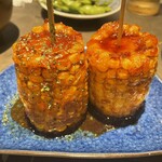 千住かたすみ - とうもろこしの唐揚げ。タレがとうもろこしにめちゃくちゃ合ってて絶品でした