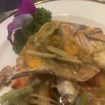 香港海鮮料理 椰林 - オレンジ色が皆ミソ、たっぷりです。