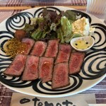 三馬力＋1/2 糸島 - 豆皿に入っている調味料はサラダへ添えて
