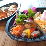 Bistro＆Cafe blanc - ランチのテイクアウトもやっております。
・シェフおまかせパスタのテイクアウト1500yen(税込み)
・ボロネーゼパスタのテイクアウト1600yen(税込み)