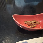 うなぎ藤田 - 骨(ほぼ食べ終わり)