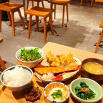 農絆卓恵 炭焼き料理とお酒 - 