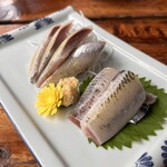 浜茶屋網元 - イワシのお刺身