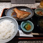 なみはな - 魚の煮付け定食(金目鯛)