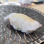 立ち食い寿司 極 名駅4丁目店 - 鯛