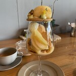 多福 - 桃のパフェ