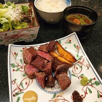 BAKNOS akasaka - 切り落としステーキ100g