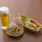 小魚 阿も珍 - チョイ飲み2点セット　・生ビール 又は日本酒（千福一合）
・ハーフちーいか天ぷら
・刺身三点盛り