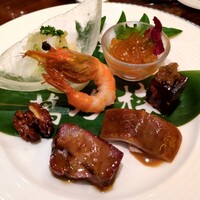 萬珍樓 本店 - 如意前菜盛り合わせ