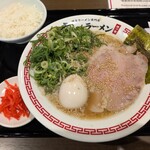 幸ちゃんラーメン - 料理写真: