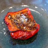 La Stalla - 2025.7 ピピチーニ（土浦産パプリカ、パン粉、アンチョビ、マルサーラ漬けレーズン、パルミジャーノ・レッジャーノ、バジル、花フェンネル）