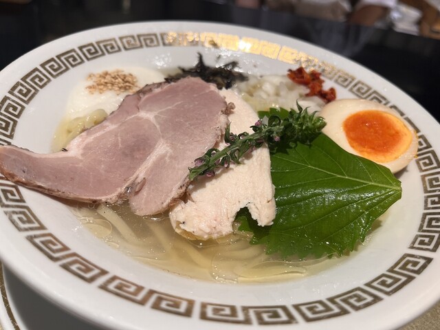 鯛白湯らーめん ○de▽ （マルデサンカク） - 新大阪/ラーメン